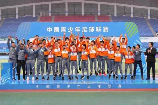 在教室跟老师做爰好爽小说h