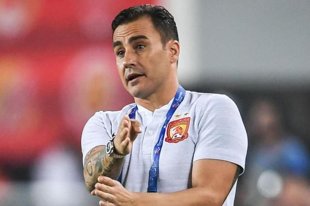 女人张开腿给男人捅