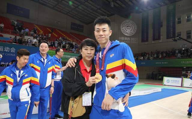 国产亚洲精品美女久久久久
