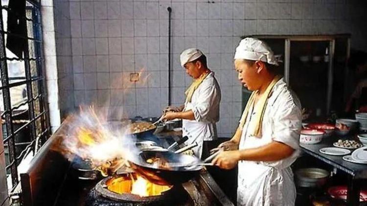 色噜噜综合